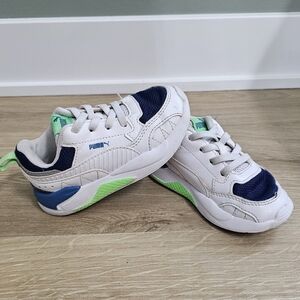 PUMA KIDS X-RAY  Square Sneakers  Size 8C